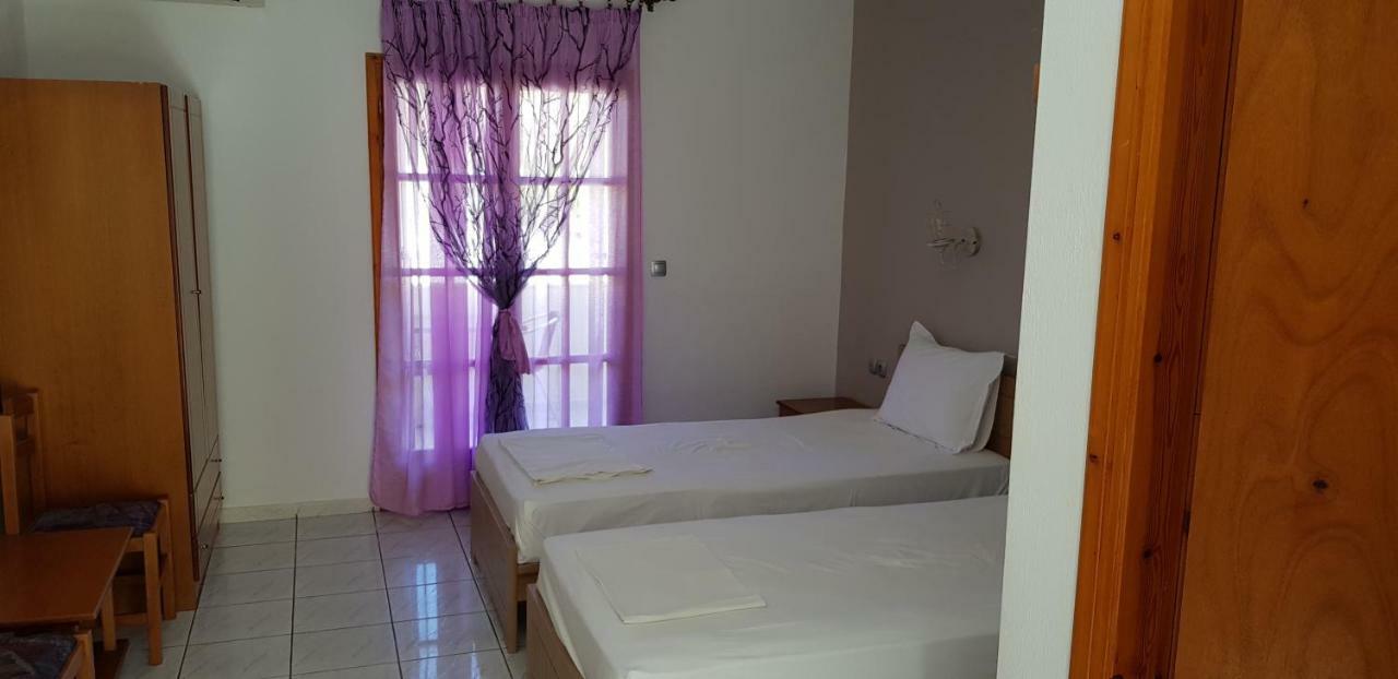 Dream House Apartment Агия Параскеви Екстериор снимка
