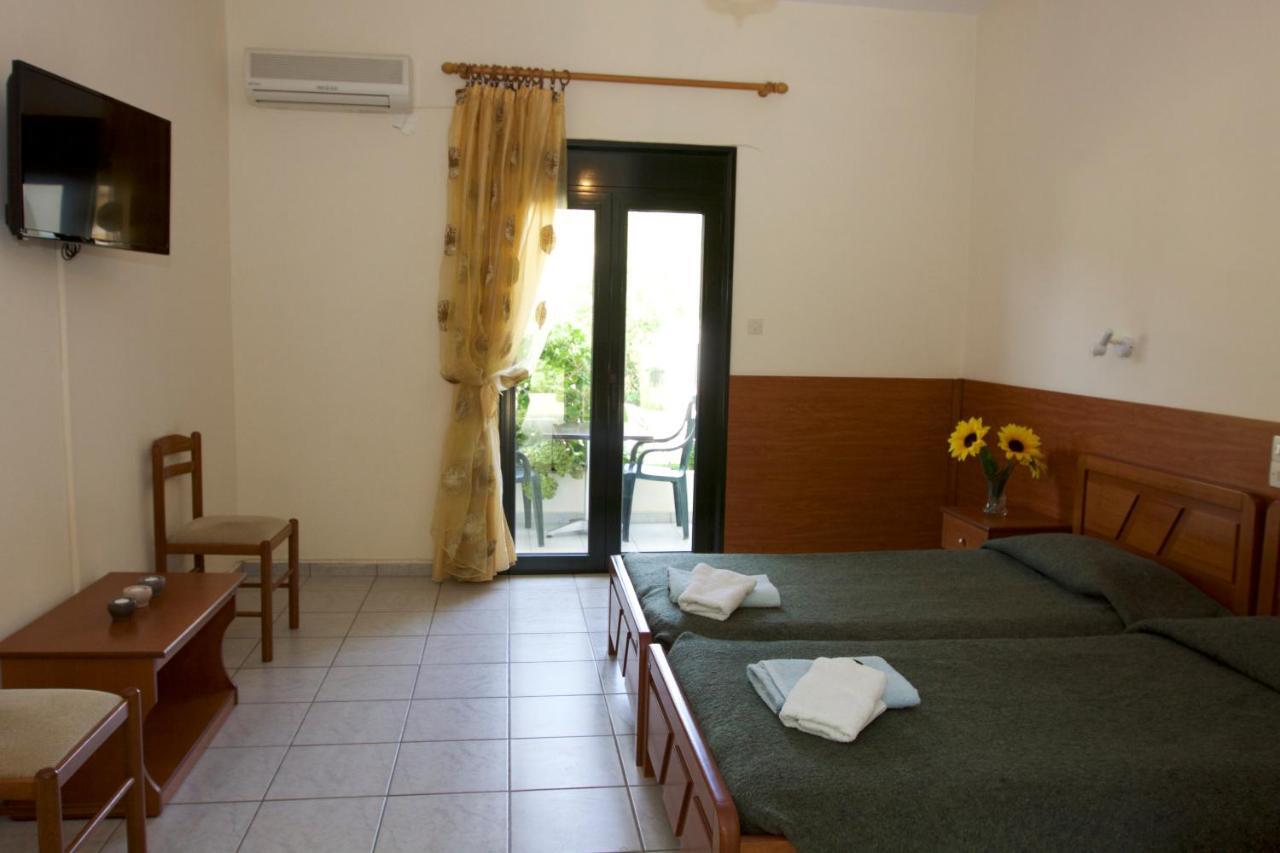 Dream House Apartment Агия Параскеви Екстериор снимка