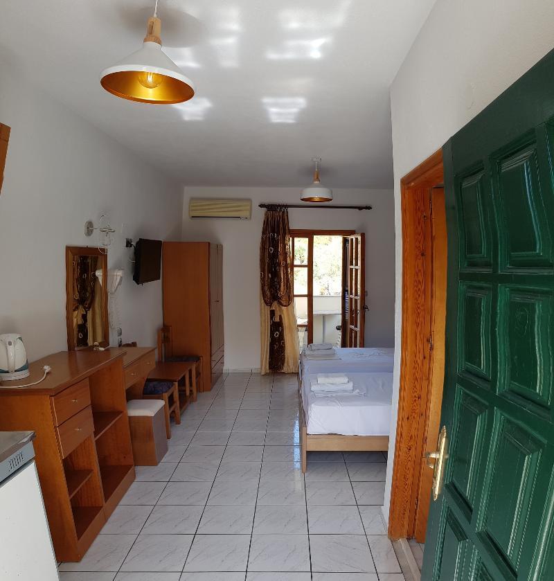 Dream House Apartment Агия Параскеви Екстериор снимка